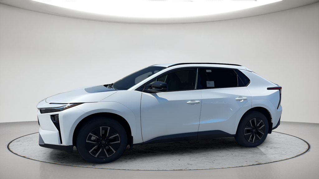 New 2026 Wind Chill Pearl Toyota XLE image 12