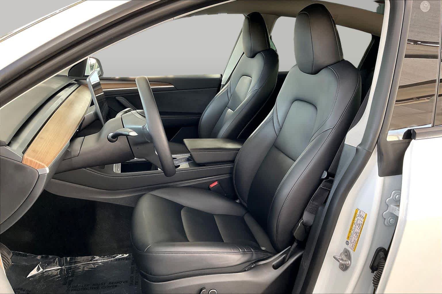 Used 2023 Pearl White Multi-Coat Tesla  image 7