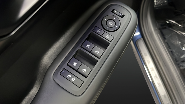 Used 2025 Atlantis Blue Hyundai Calligraphy image 21