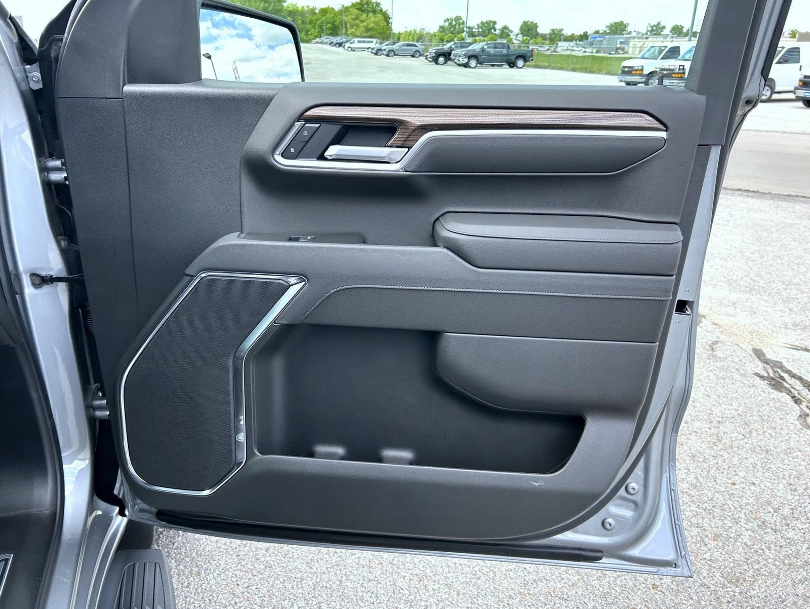 2026 Chevrolet Silverado 1500 LT - Photo 15