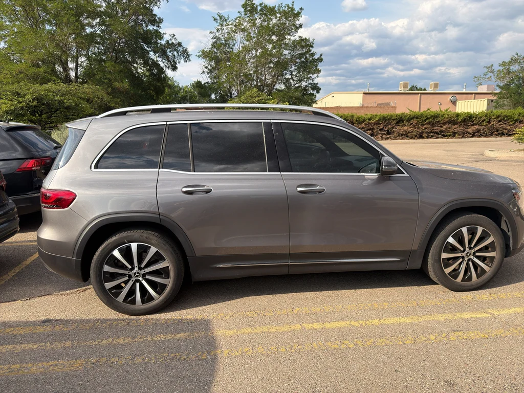Used 2022 Mountain Grey Metallic Mercedes-Benz 250 4MATIC® image 18