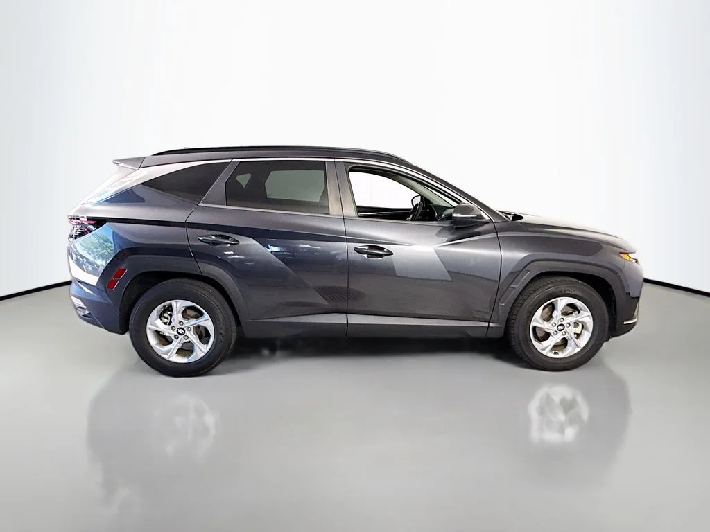 Used 2022 Portofino Gray Hyundai SEL image 13