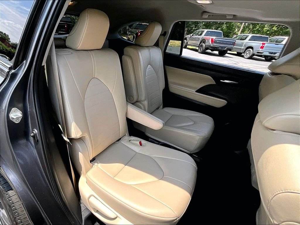 Used 2024 Gray Toyota XLE image 15