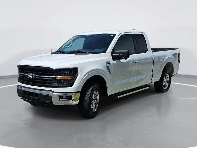 Used 2024 White Ford XLT image 7