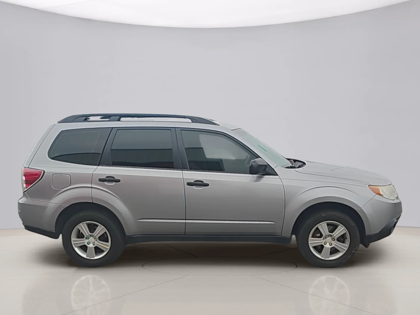 Used 2011 Silver Subaru 2.5X TOUR image 6