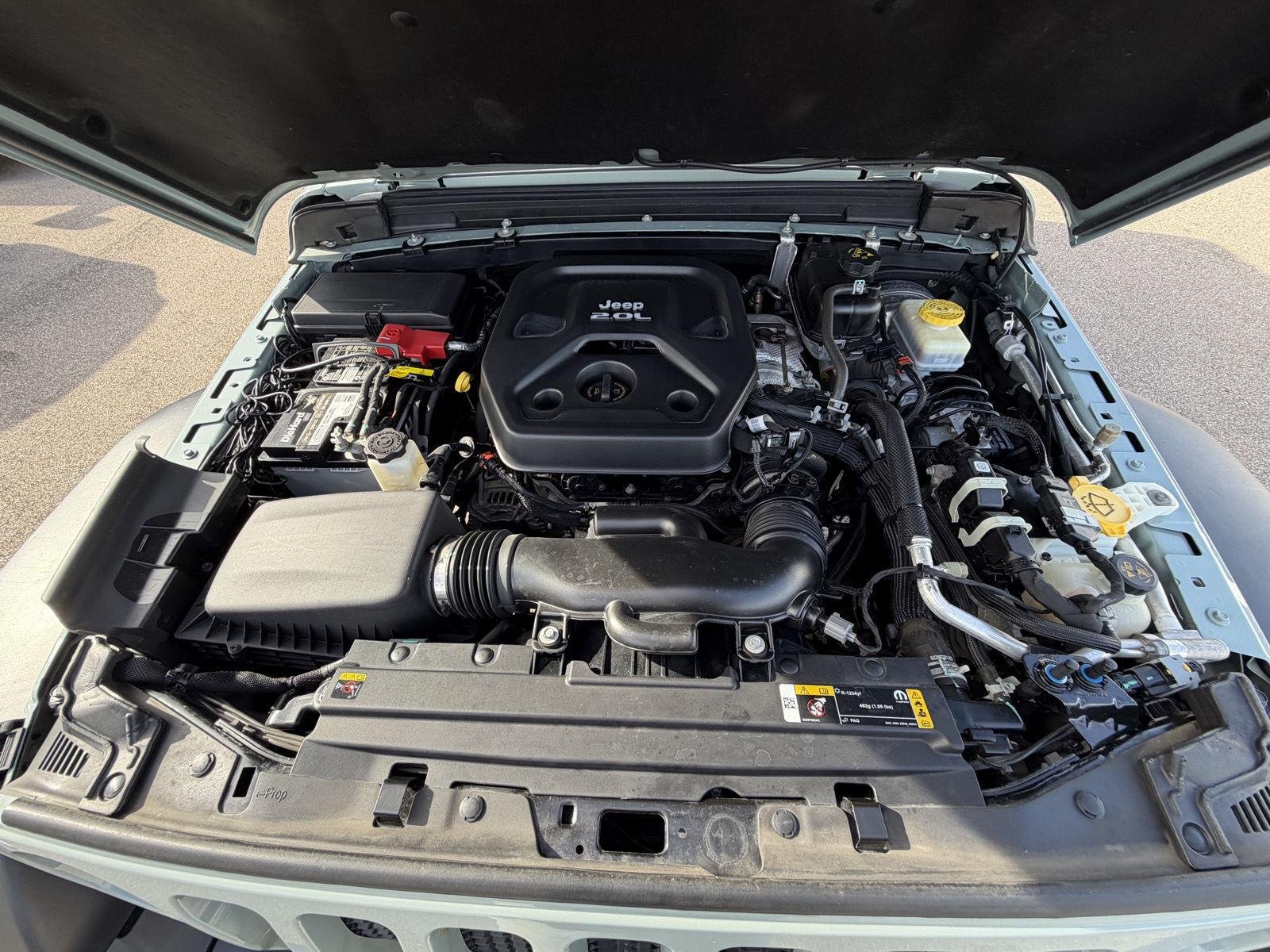 Used 2023 Earl Clearcoat Jeep Sport S image 23
