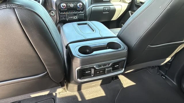 Used 2020 White GMC SLT image 21
