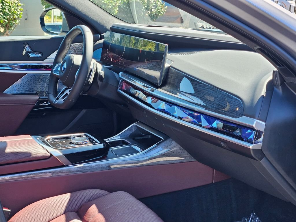 Certified Used 2025 Frozen Pure Grey Metallic BMW 760i xDrive image 33