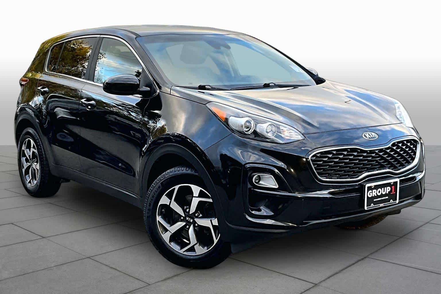 Used 2020 Black Cherry Pearl Kia LX image 3