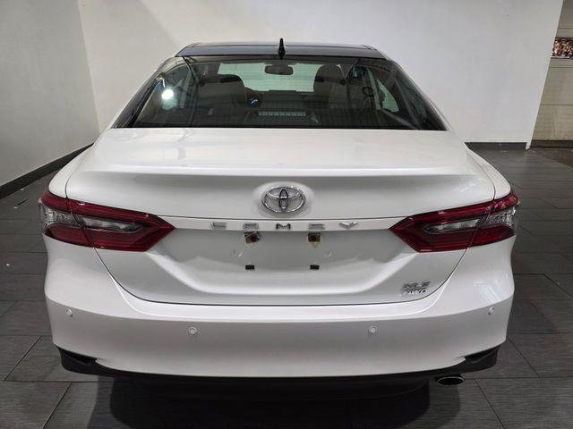 Certified Used 2024 WIND CHILL PEARL Toyota  image 4