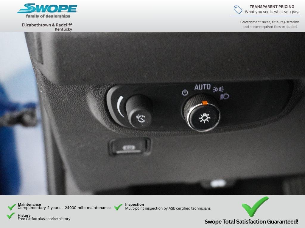 Used 2021 Blue Emerald Metallic GMC SLE image 15