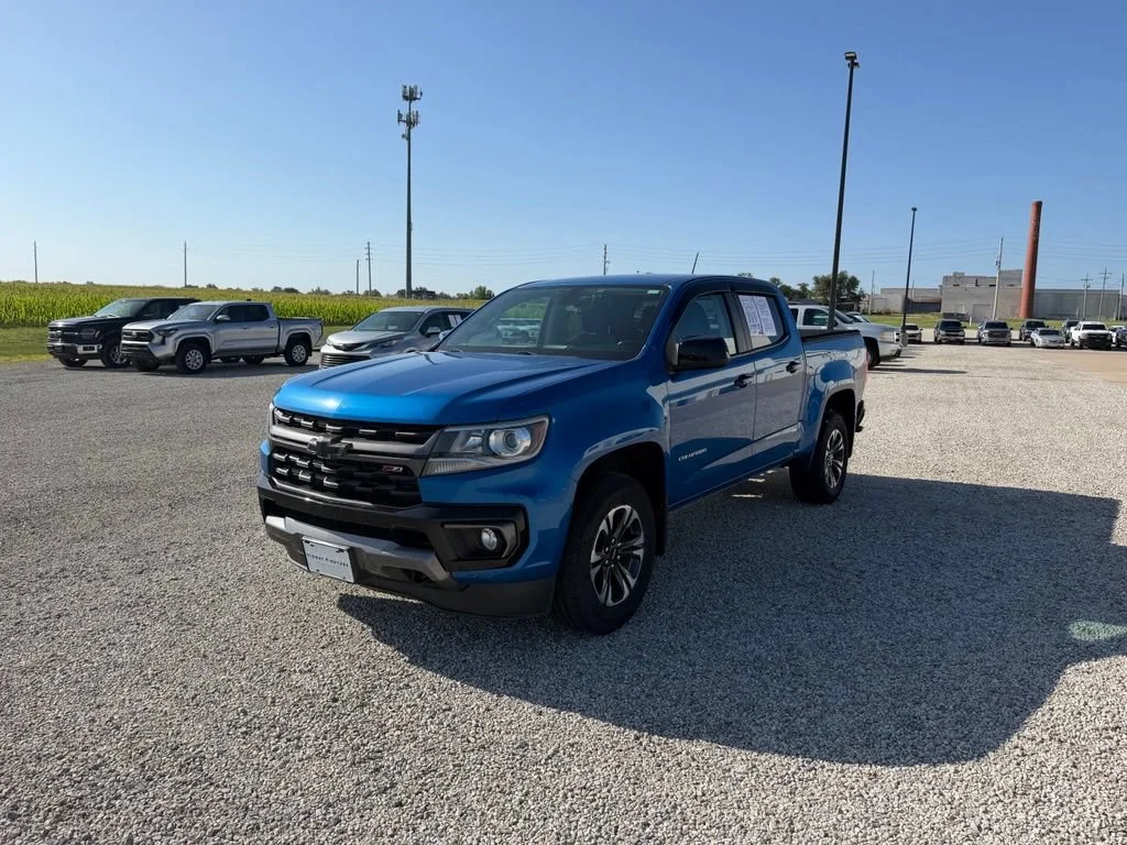 Used 2021 BRIGHT BLUE METALLIC Chevrolet 4WD Z71 image 7