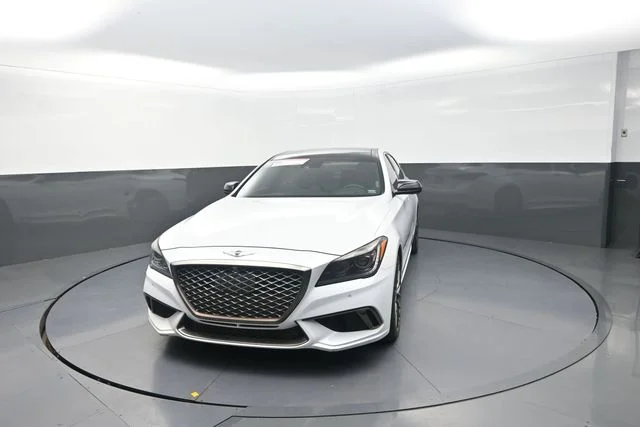 Used 2018 White Genesis 3.3T Sport image 33