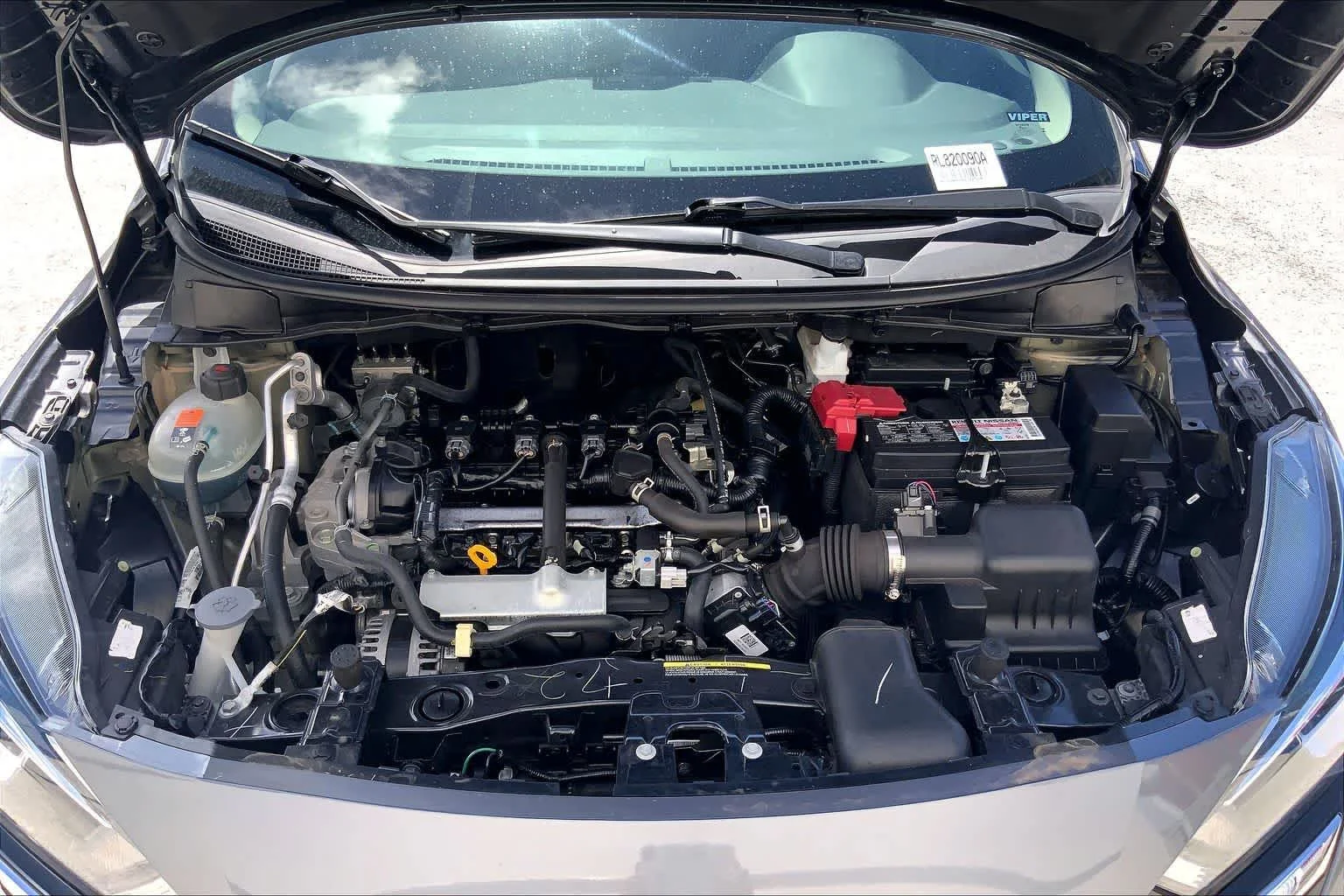 Used 2024  Nissan S image 9