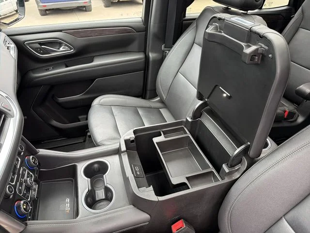Used 2023 Black Chevrolet Z71 image 23