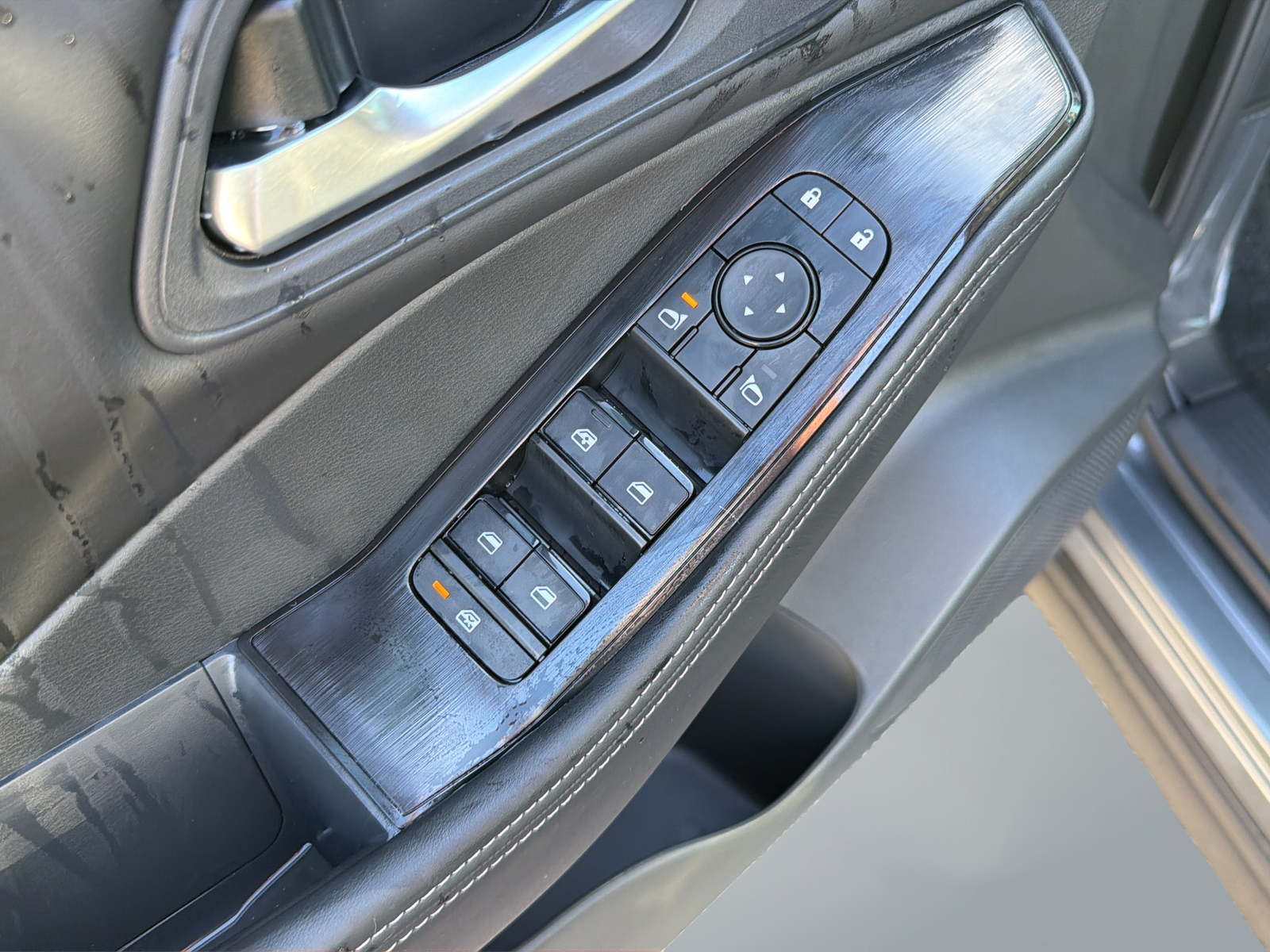 New 2026 Gray Nissan SV image 32