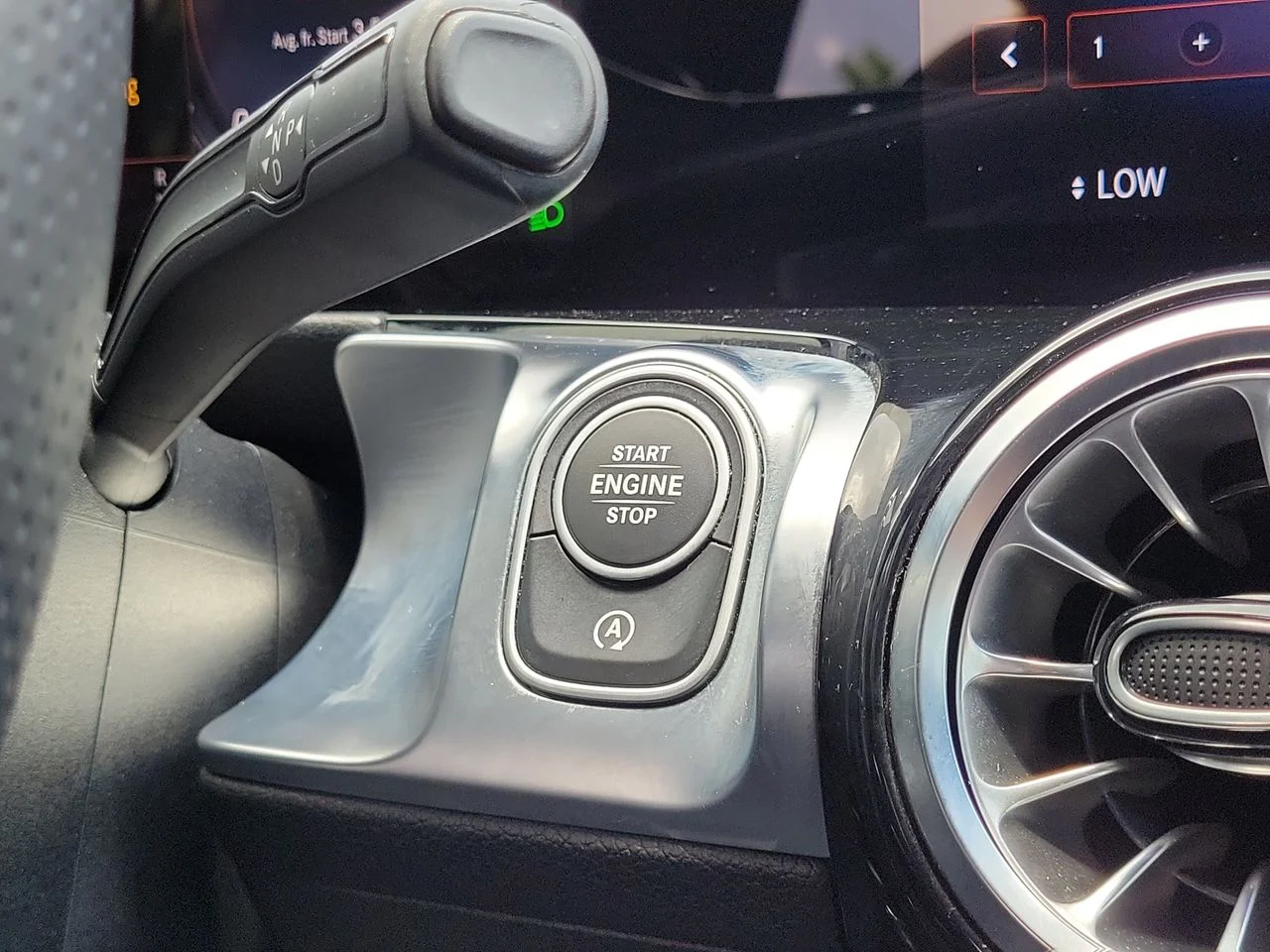 Certified Used 2023  Mercedes-Benz GLB 250 image 18