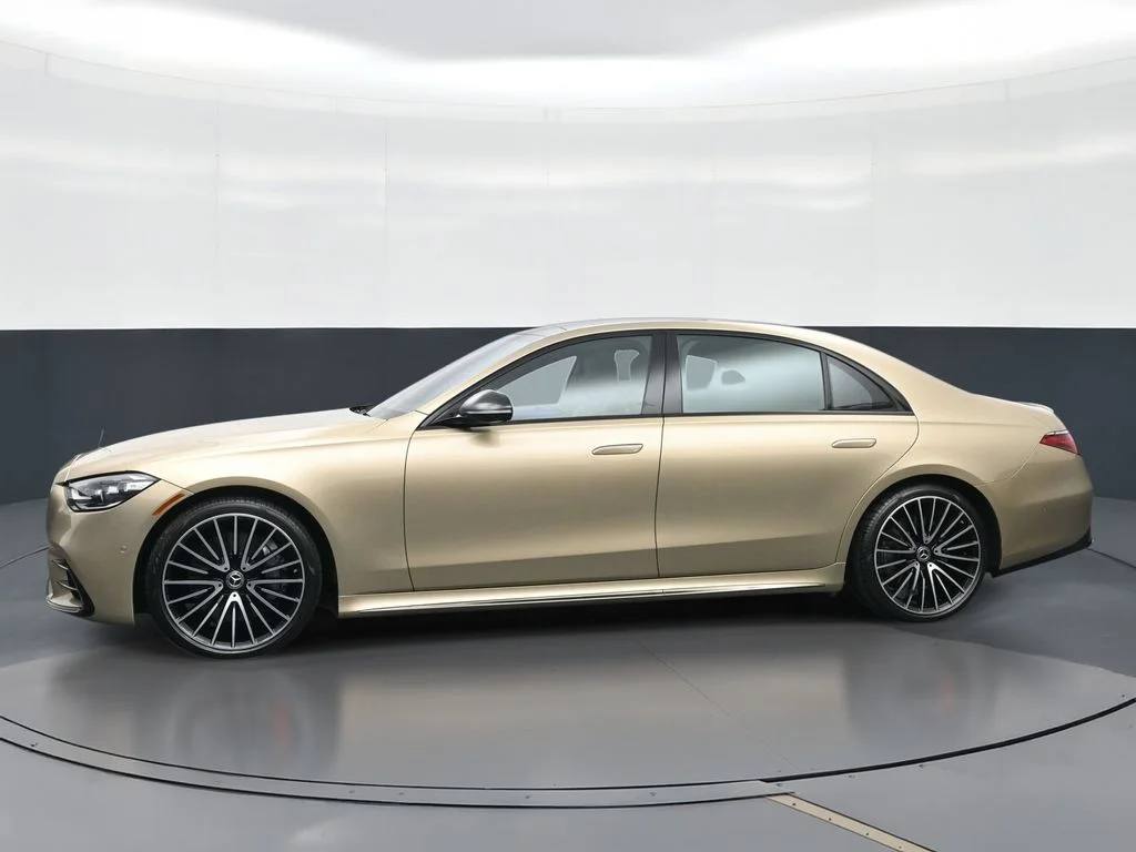 Used 2023 Gold Mercedes-Benz S 580 image 5