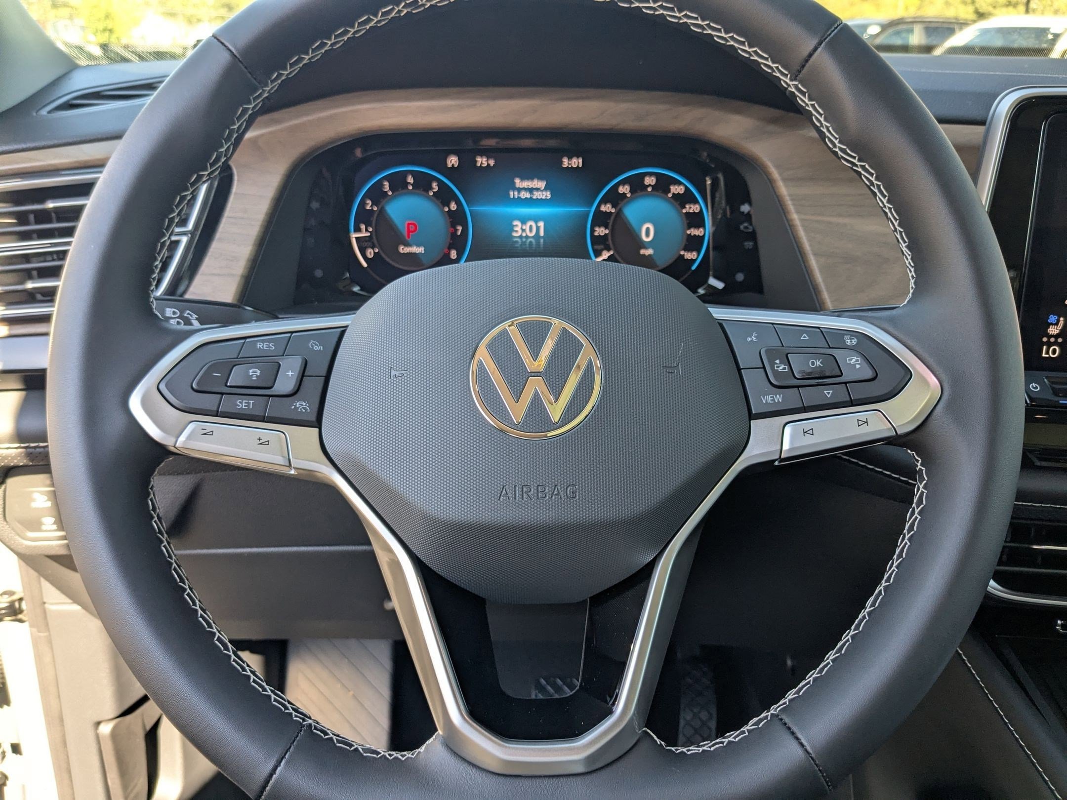 New 2026 Pure Gray Volkswagen 2.0T SE w/Technology image 9