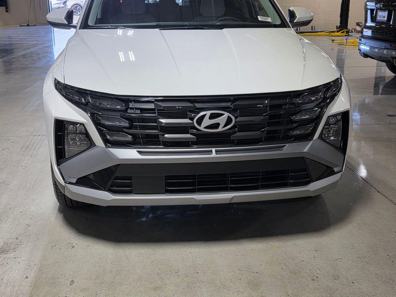 New 2026 White Pearl Hyundai SEL FWD image 9