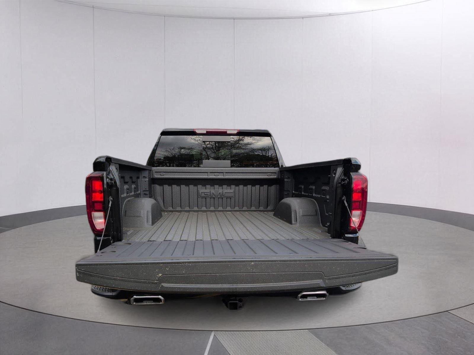 New 2026 Onyx Black GMC Elevation image 5