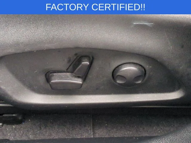 Used 2023 Silver Jeep Limited image 17