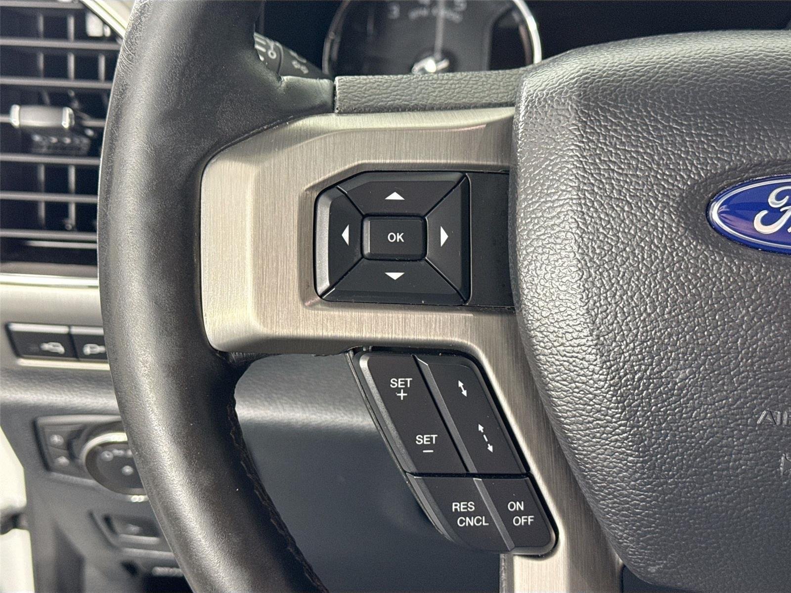 Used 2022 Star White Metallic Tri-Coat Ford Platinum image 18