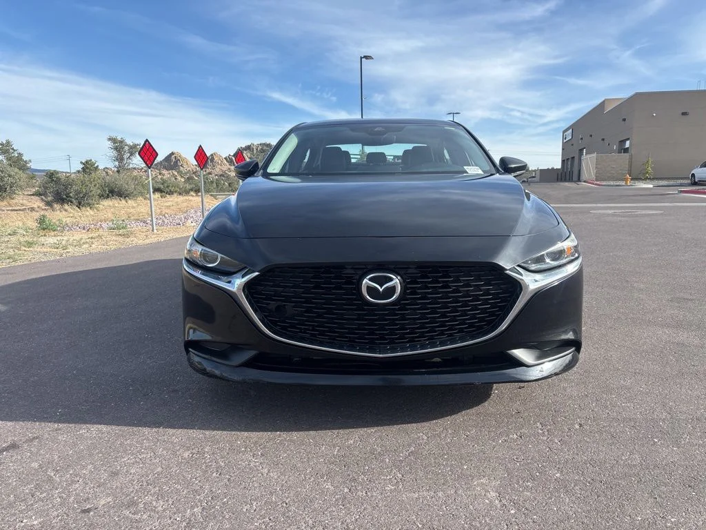 Used 2021 Black Mazda Select image 9
