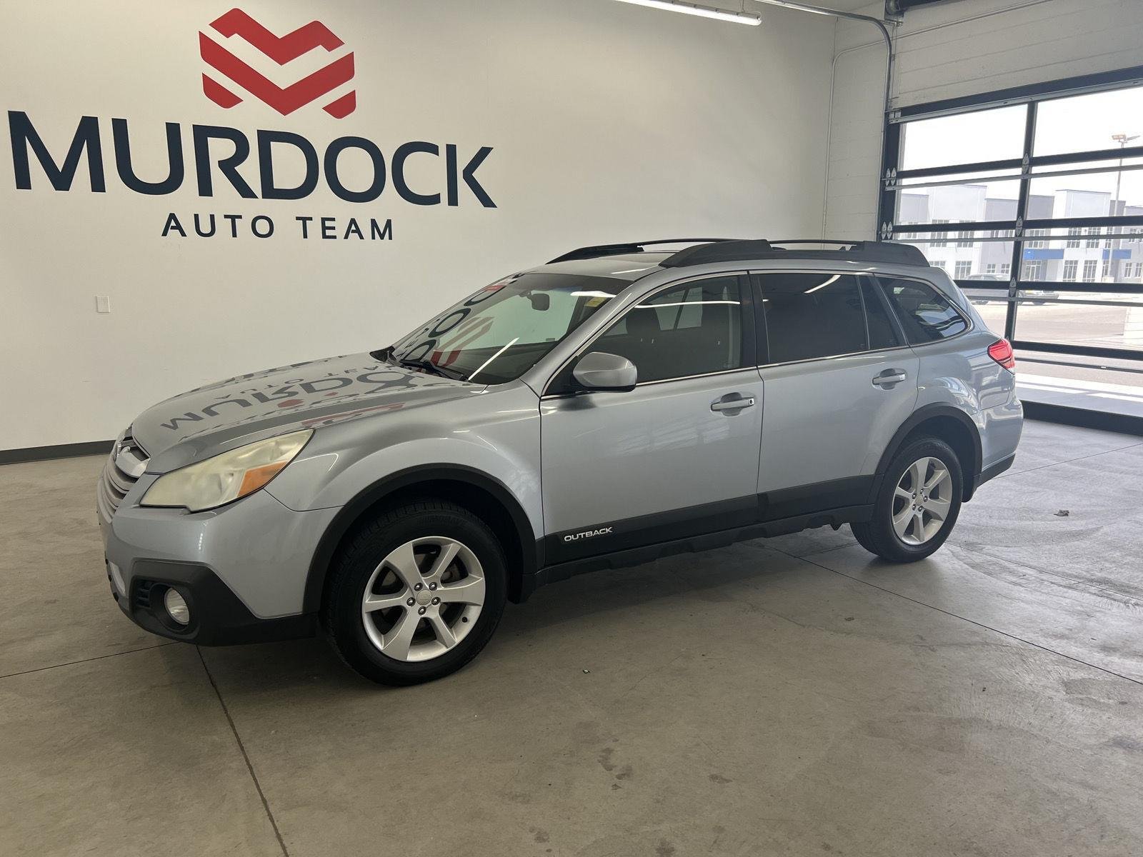 Used 2014 Ice Silver Metallic Subaru 2.5i Premium image 1