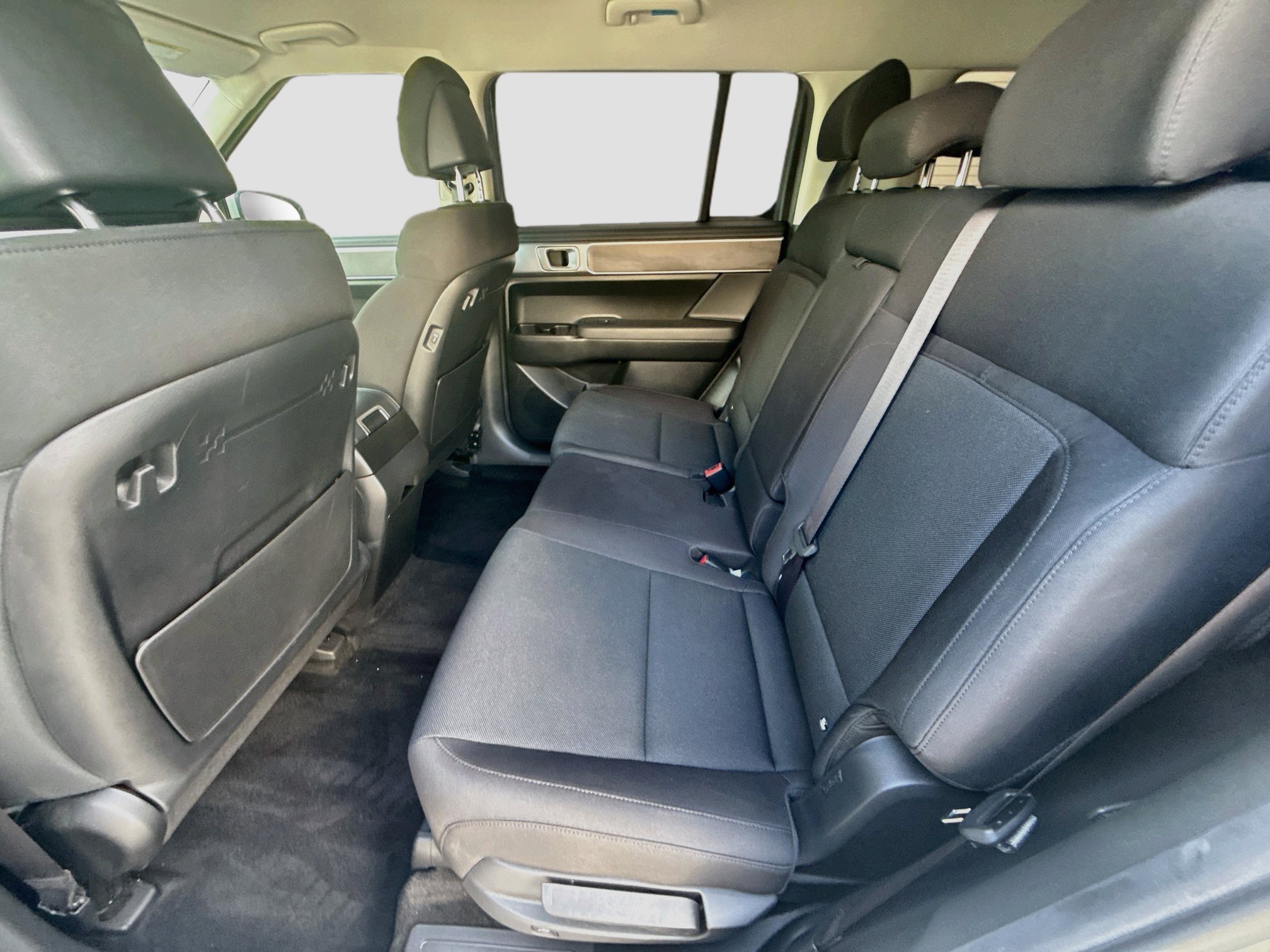 Certified Used 2024 Shimmering Silver Hyundai SE image 20
