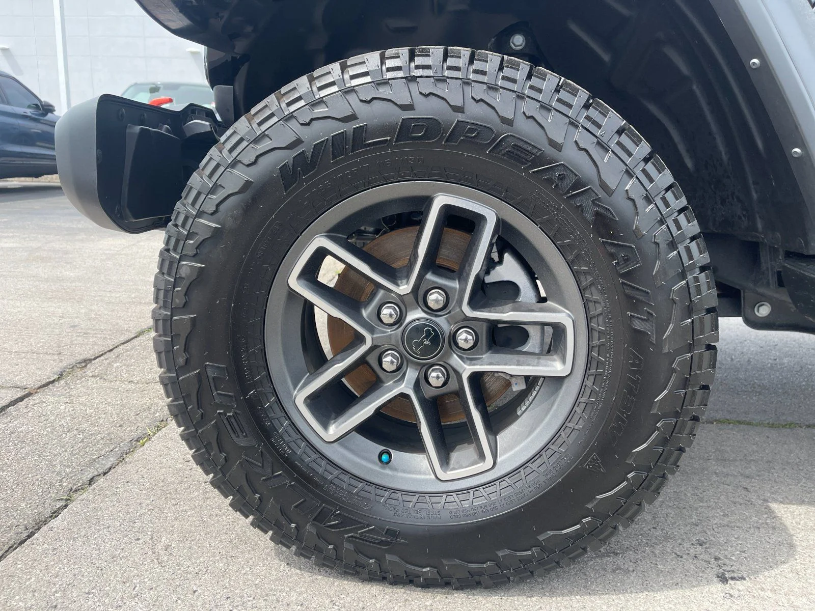 Used 2025 Black Jeep Mojave image 30