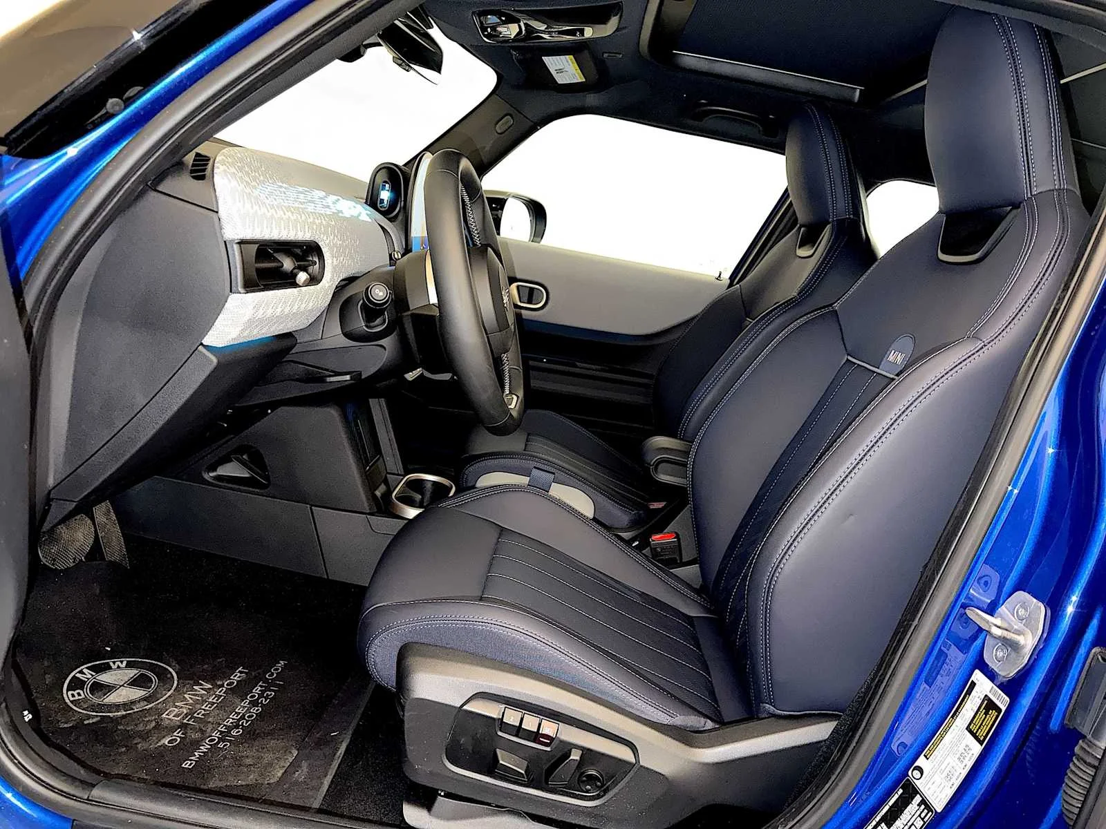 2025 MINI Hardtop 4 Door S - Photo 9