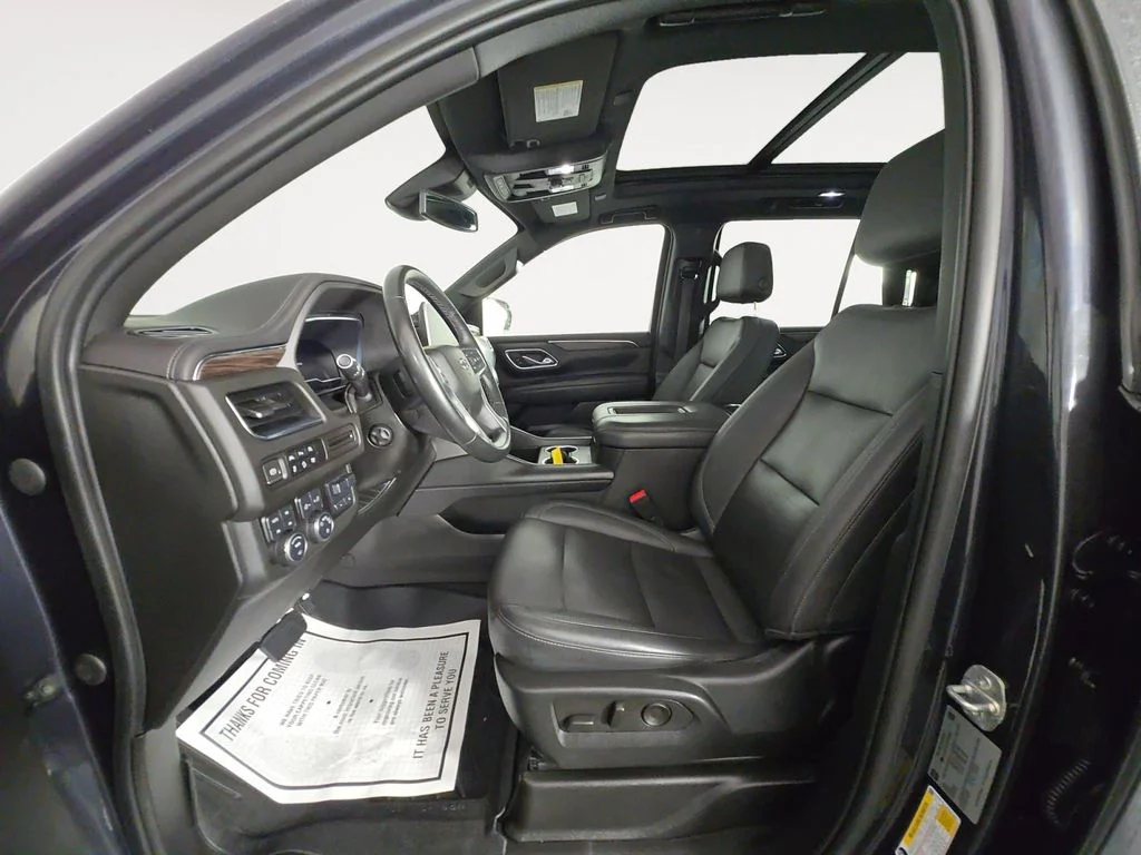 Used 2023 Gray Chevrolet Z71 image 10