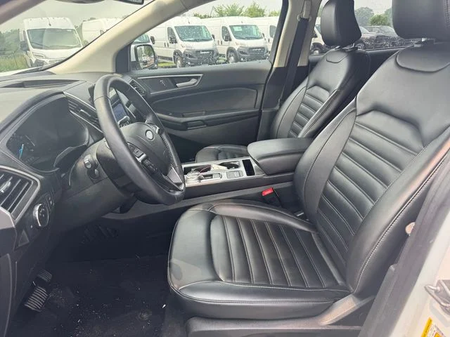 Used 2023 White Ford SEL image 21