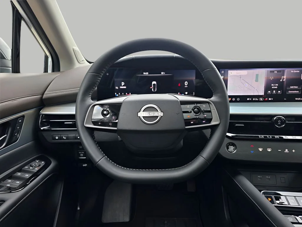 Used 2026 Everest White Pearl Tricoat Nissan Platinum image 20