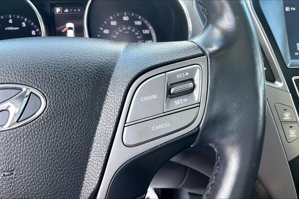 Used 2017 Black Hyundai 2.4 Base image 19