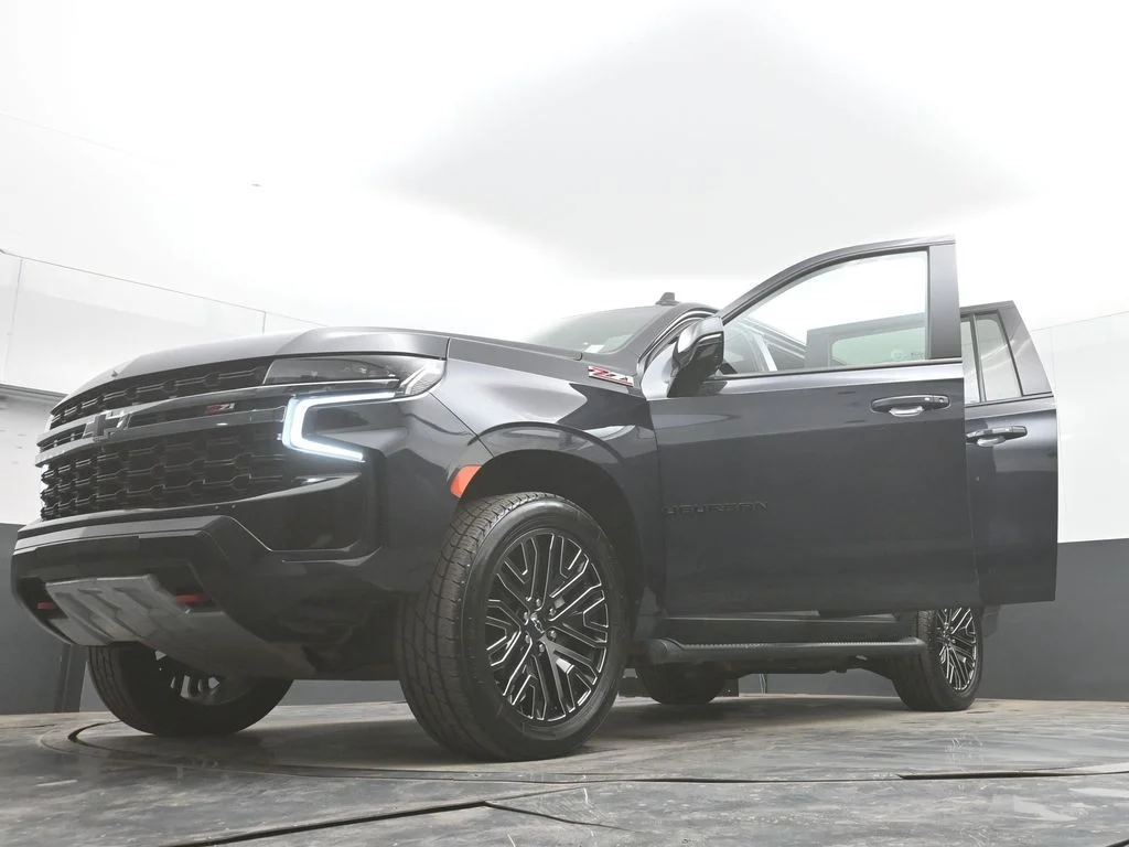 Used 2022 Gray Chevrolet Z71 image 52