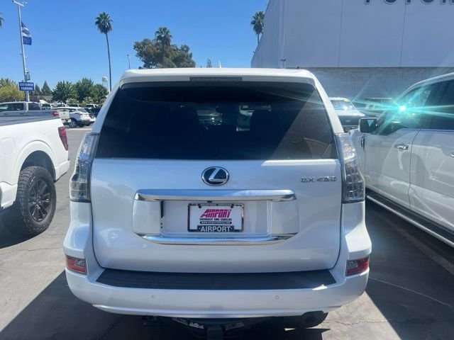 Used 2023 White Lexus 460 image 11