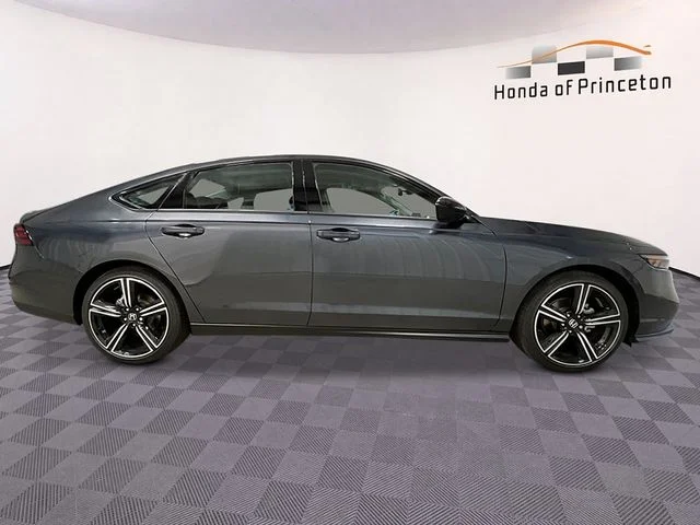 New 2026 Gray Honda SE image 2
