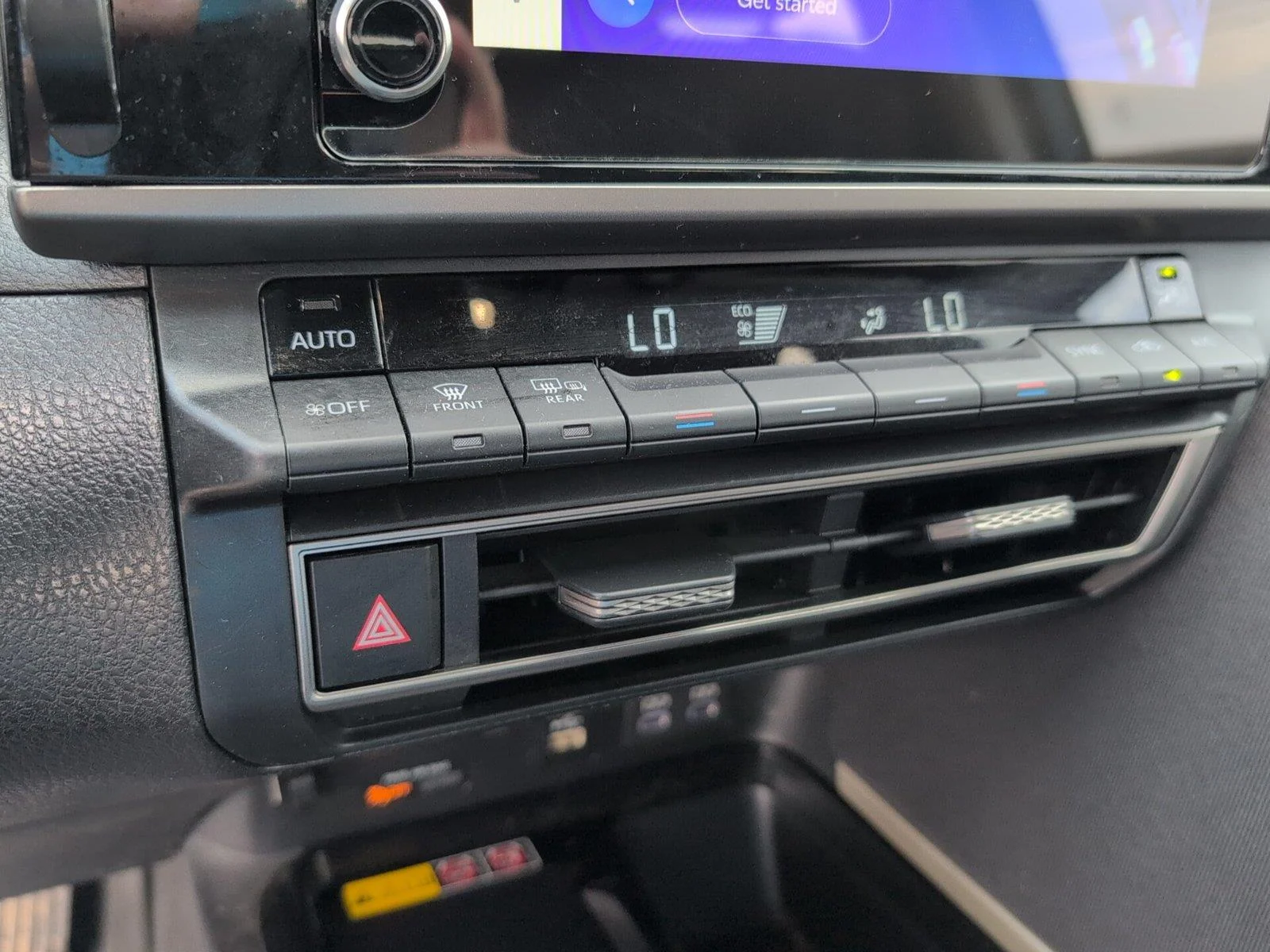 Used 2025 Ocean Gem Toyota LE image 18