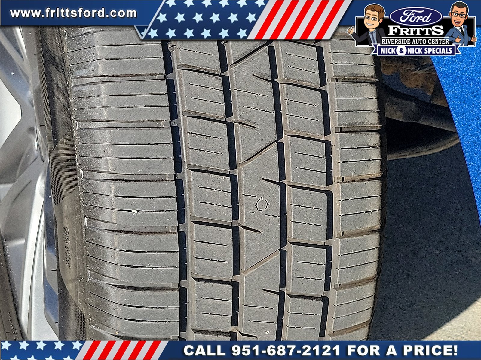 Certified Used 2023 Blue Metallic Ford LARIAT image 21