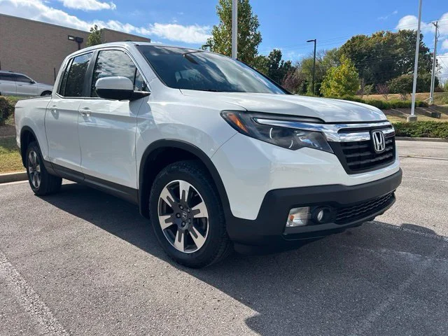 Used 2019  Honda RTL image 2