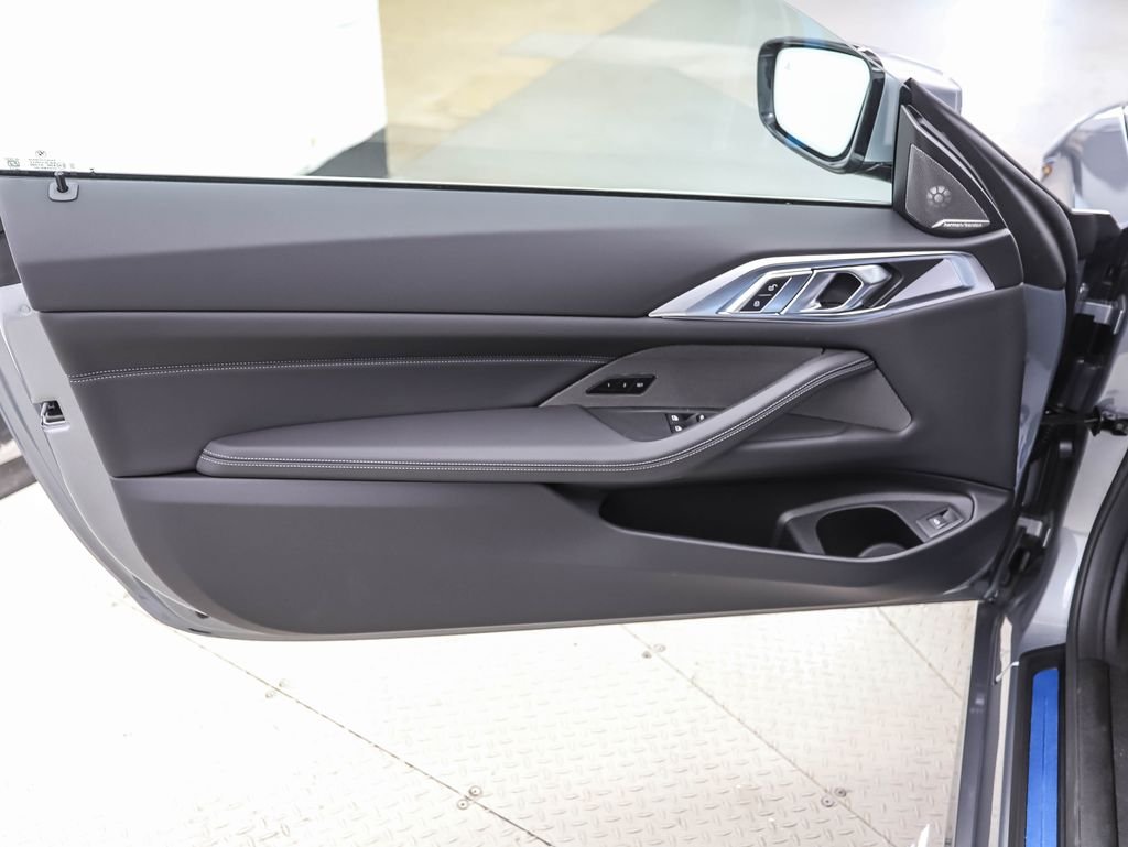 2026 BMW 4 Series 430i - Photo 9