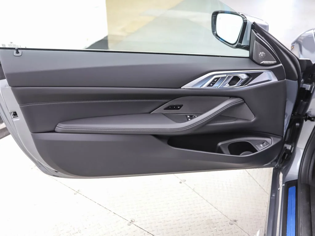 2026 BMW 4 Series 430i - Photo 9