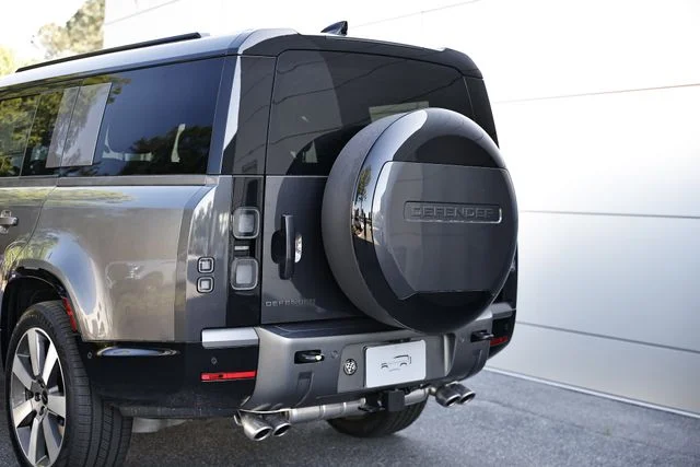 New 2026 Carpathian Grey Land Rover V8 image 7