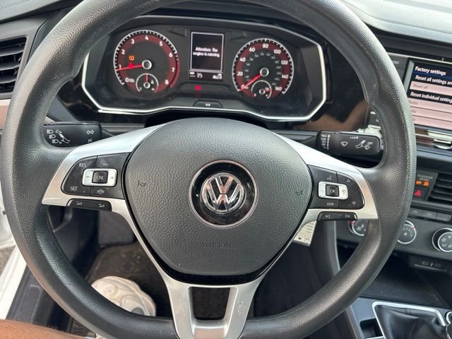 Used 2021 White Volkswagen 1.4T S image 20