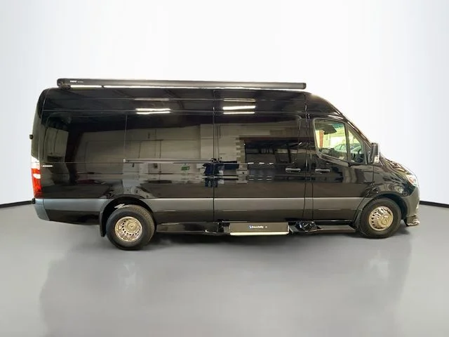 Used 2022 Black Mercedes-Benz Cargo 170 WB image 45