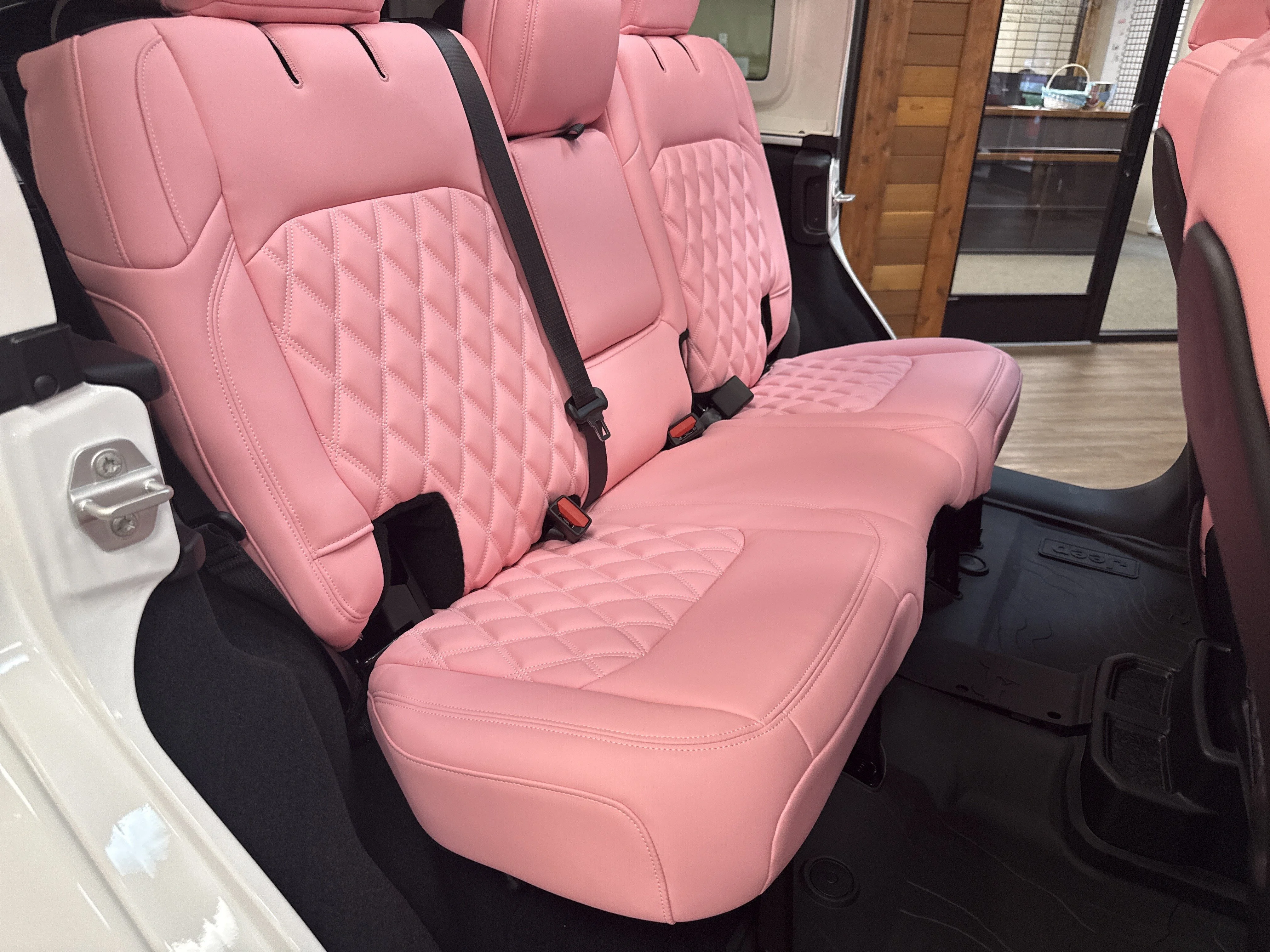 New 2026 Bright White Clearcoat Jeep Sahara image 19