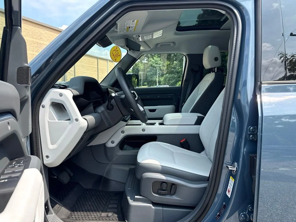 Certified Used 2025 Blue Land Rover S image 14