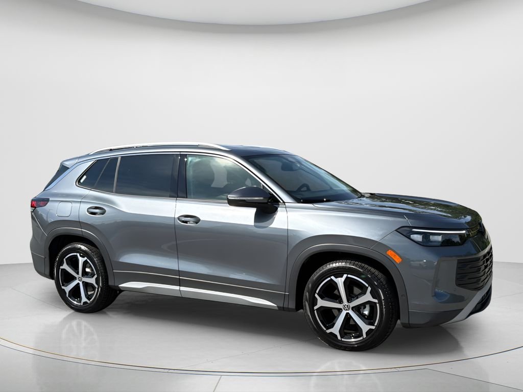 New 2026 Platinum Gray Metallic Volkswagen 2.0T SE image 5